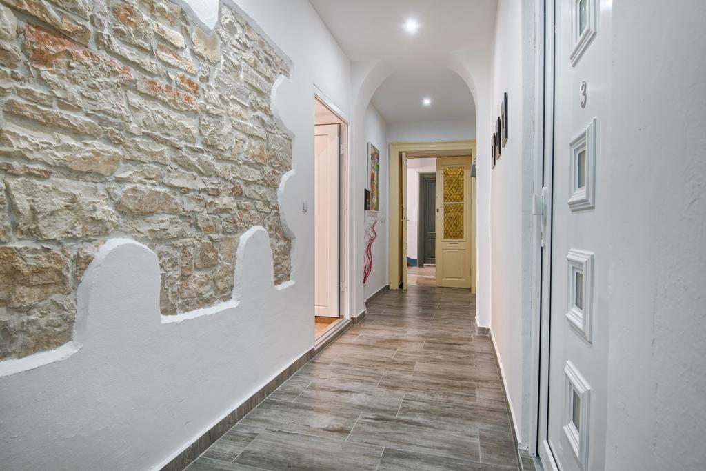Top Center Rooms & Studio PUY 외부 사진