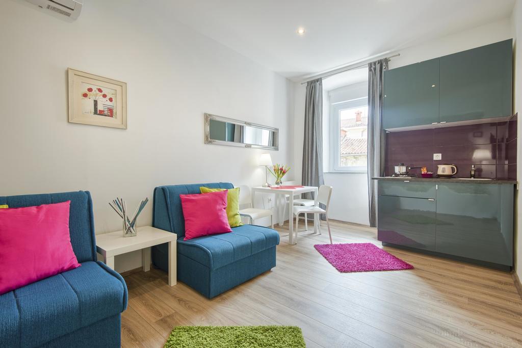 Top Center Rooms & Studio PUY 외부 사진