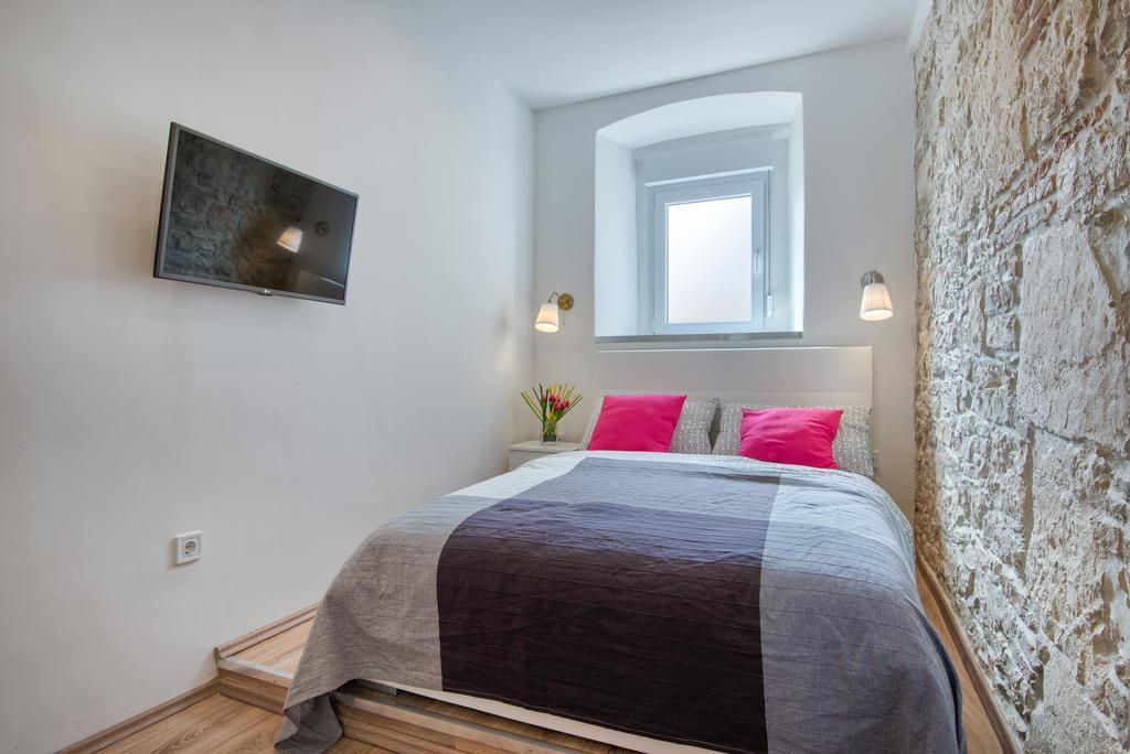 Top Center Rooms & Studio PUY 외부 사진